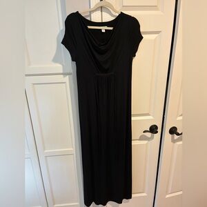 Old Navy Maternity Maxi Dress -Black-Size S NWOT